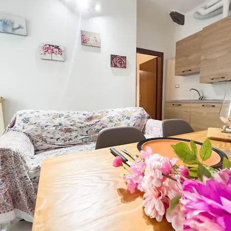 San Maurizio 9 Tirabora Short Rent Apartment *
