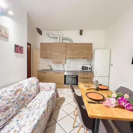 San Maurizio 9 Tirabora Short Rent * Триест